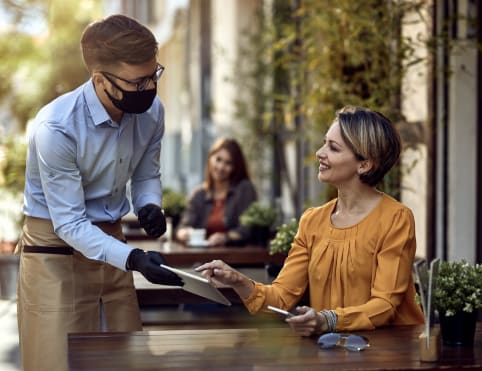 Online Ordering and Kiosks for Pizza Restaurants with Gift and CRM for Oracle Simphony POS